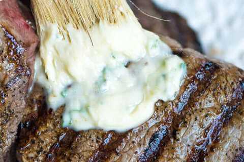 How to Make an Easy Garlic Butter Steak Recipe