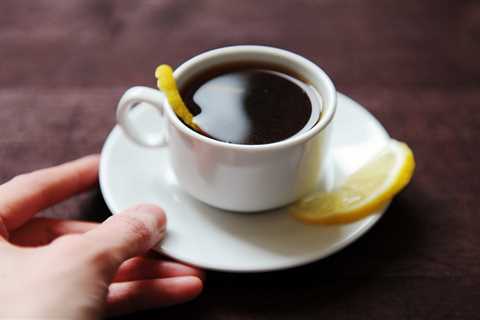 Kawa z cytryną, inaczej espresso romano. Na co pomaga… o ile pomaga?
