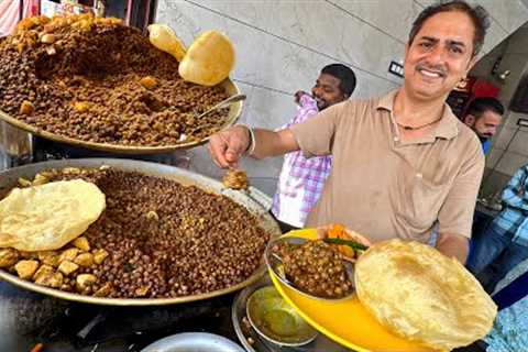 99-Years-Old Desi Nashta | Indo Pak Chole Bhature | Street Food India