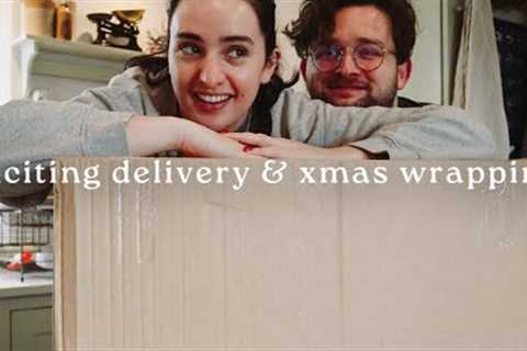 AN EXCITING DELIVERY & ZERO WASTE XMAS WRAPPING  | Vlogmas 22 🌲