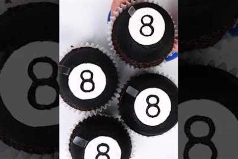 This Magic 8 Ball Cupcake predicts a sweet future! Done by @lindseybakedthis