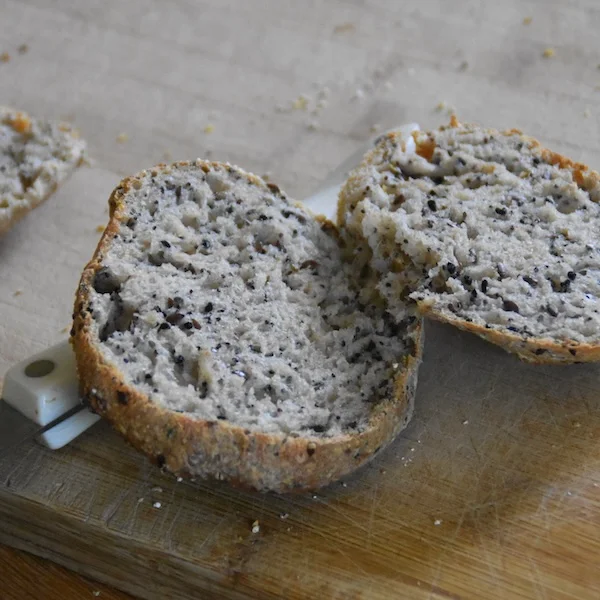 Sourdough Seeded Buns - with Nigella Seeds