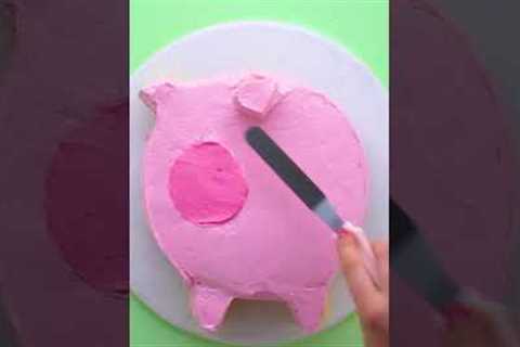 This little piggie loves cake shaping hacks! 🐷🎂