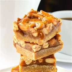 Honey Cashew Cookie Bars