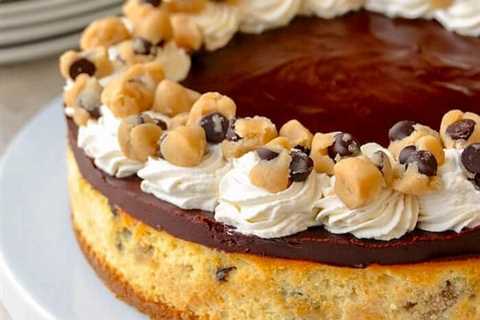 Chocolate Chip Cookie Dough Cheesecake