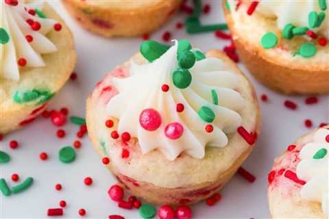 Christmas Cookie Cups